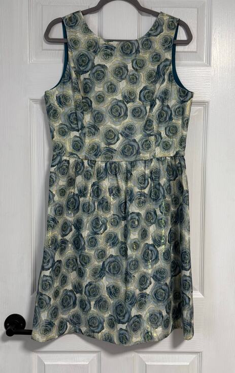 Belle Badgley Mischka Dresses & Skirts - Belle Badgley Mischka Women's Floral Metallic Scoop Back Dress Size 12